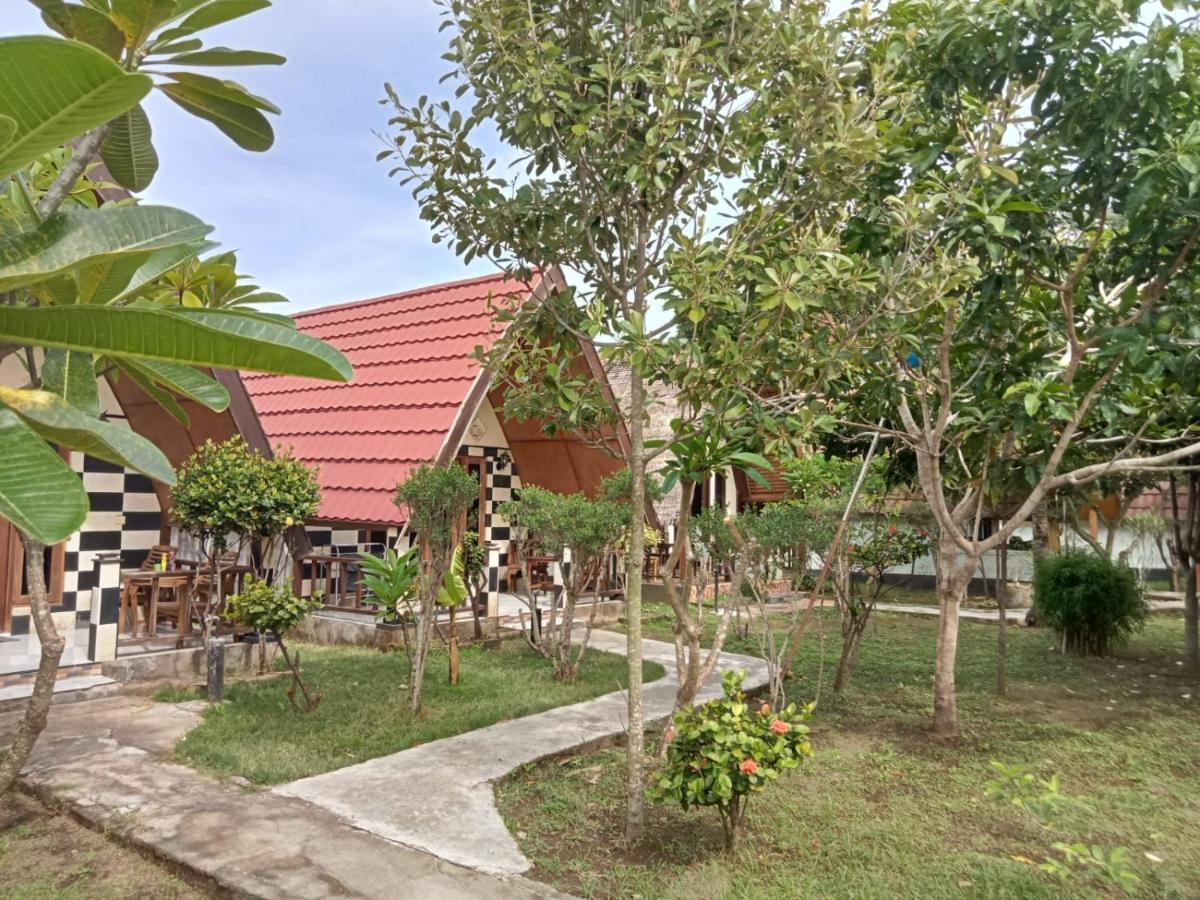 Meno Smile Cottages Gili Meno Exterior foto